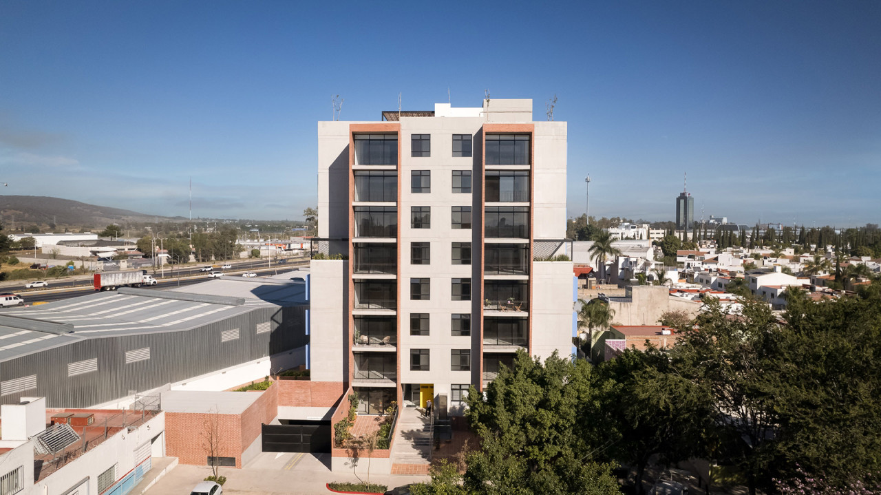Cedros 1180